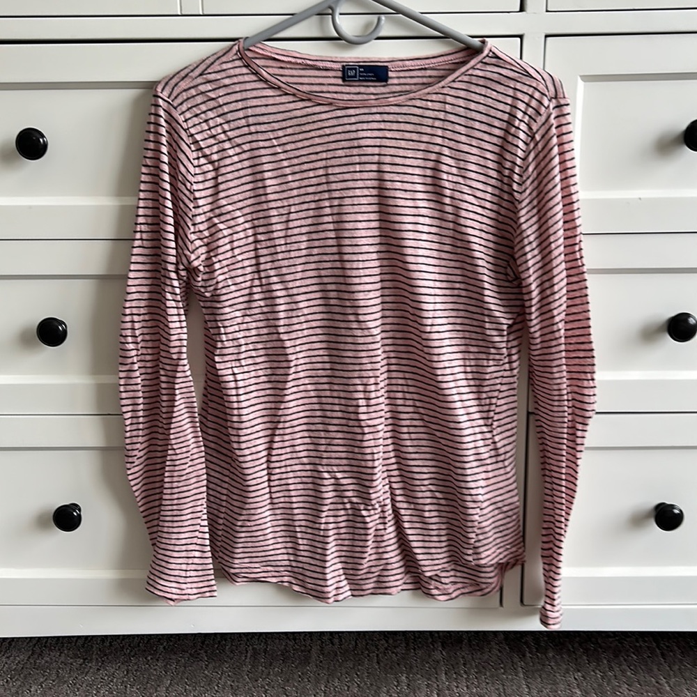 Gap pink and navy blue gauze long sleeve top (size XS)